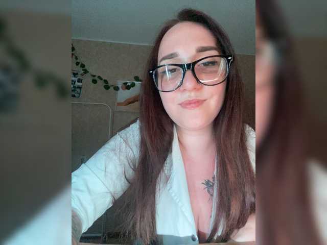 Live sex webcam photo for Marl696 #273825991