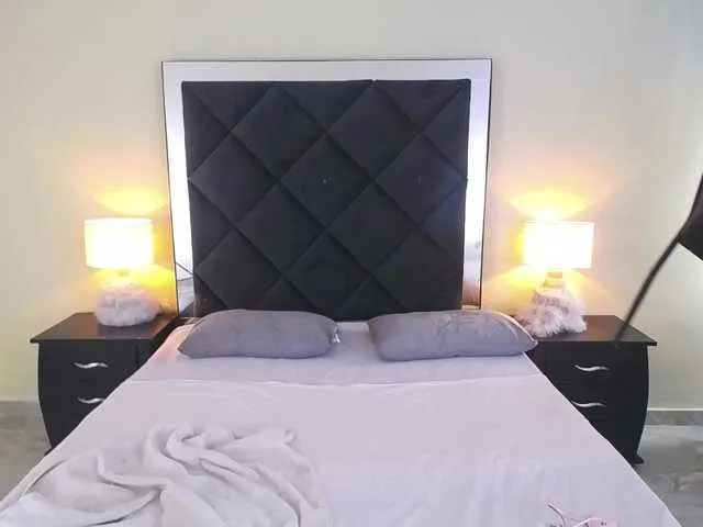 Live sex webcam photo for MarlyMilf #272284154