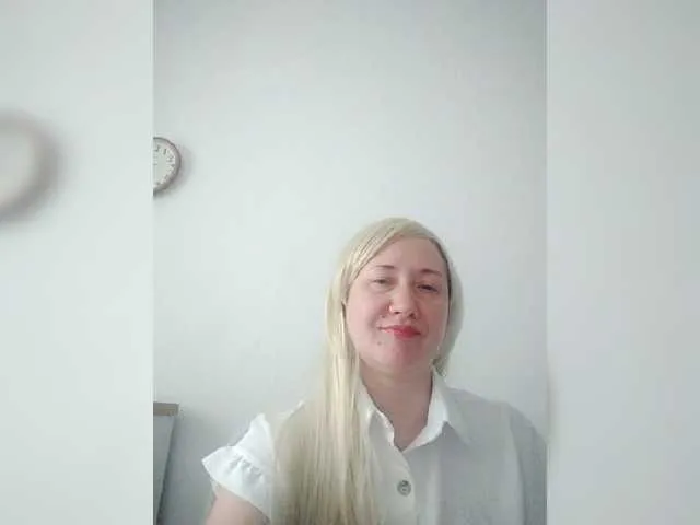 Live sex webcam photo for MarrgOoo #274157405
