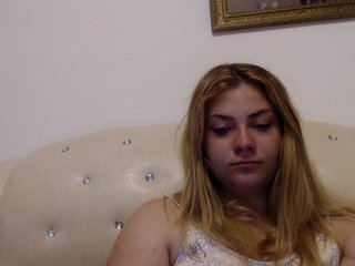 Live sex webcam photo for Marrrisssa #172514643