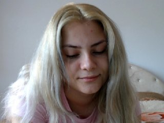 Live sex webcam photo for Marrrisssa #181702299