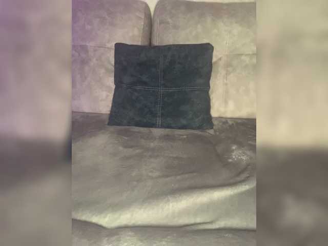 Live sex webcam photo for Marshmello4 #289317965