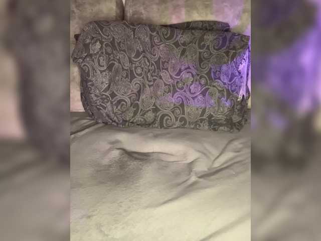 Live sex webcam photo for Marshmello4 #291477478