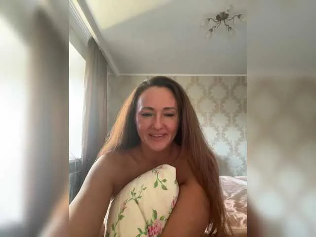 Live sex webcam photo for MartaGros #292214158