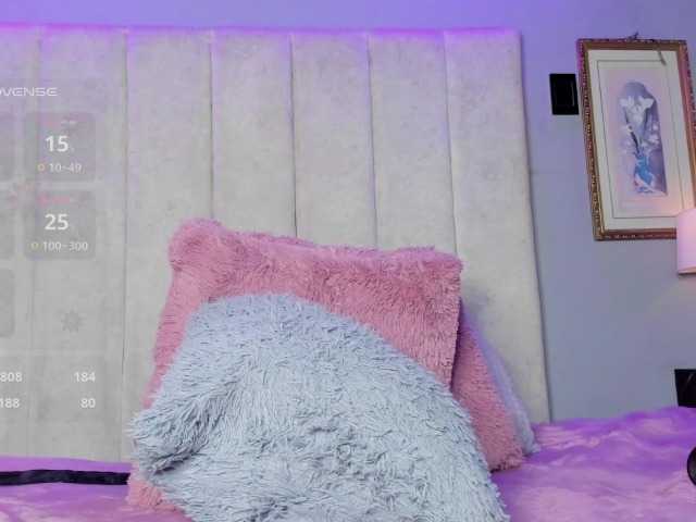 Live sex webcam photo for MarthinaBlu #292111333