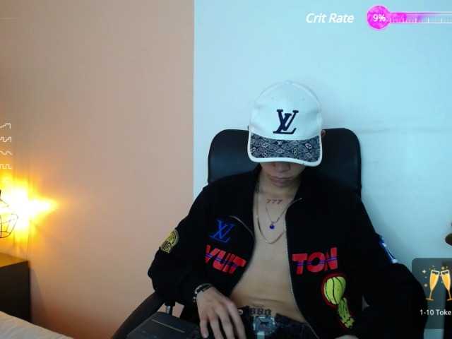 Live sex webcam photo for Martiin-xxx #276205390