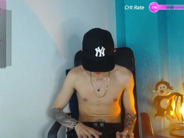 Live sex webcam photo for Martiin-xxx #277125881