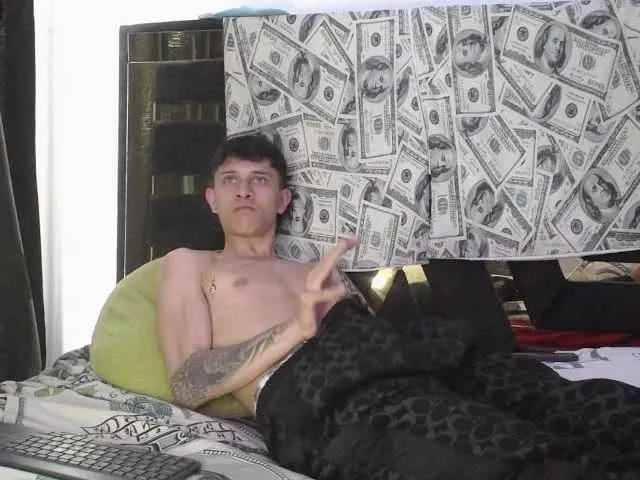 Live sex webcam photo for Martiin-xxx #290134400