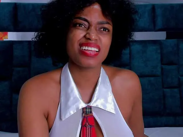 Live sex webcam photo for Martina-Jackson- #276939098