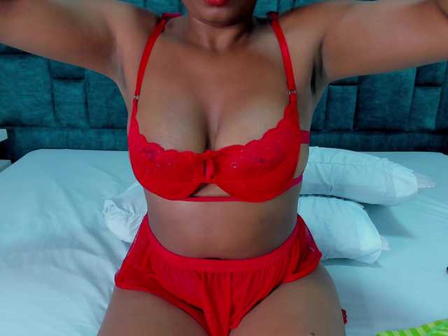 Live sex webcam photo for Martina-Jackson- #277142316