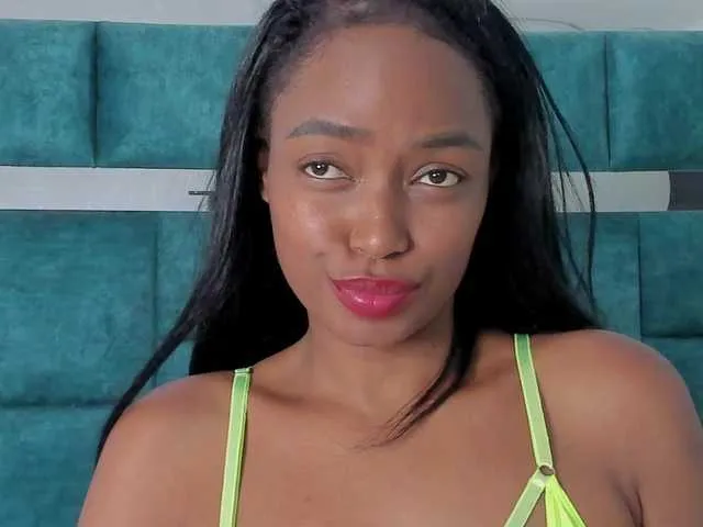 Live sex webcam photo for Martina-Jackson- #277362503