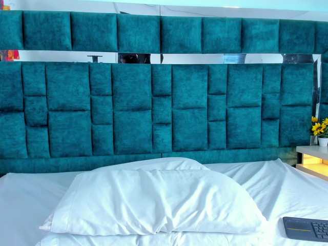 Live sex webcam photo for Martina-Jackson- #277936550