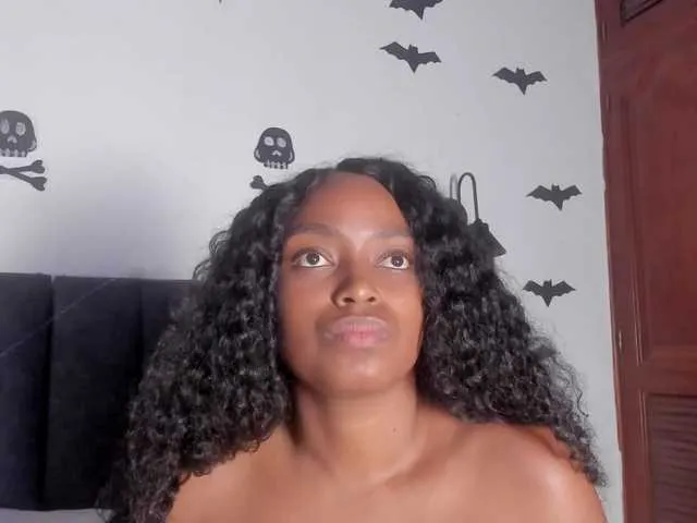 Live sex webcam photo for Martina-Jackson- #292172661