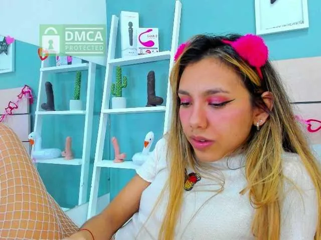 Live sex webcam photo for Martina-Magni #272803707