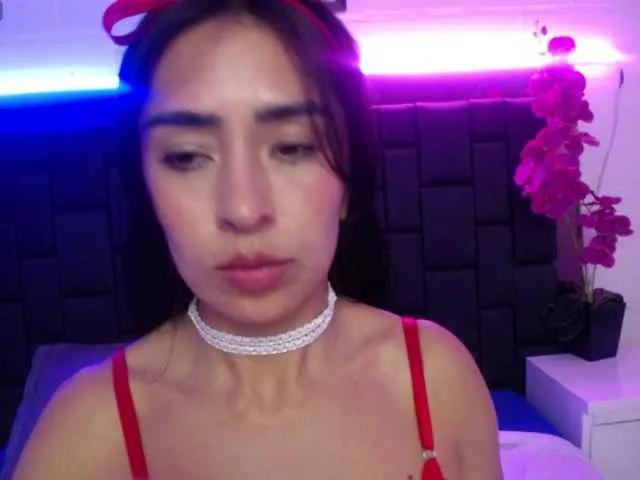 Live sex webcam photo for Martina-Smiith #277980174