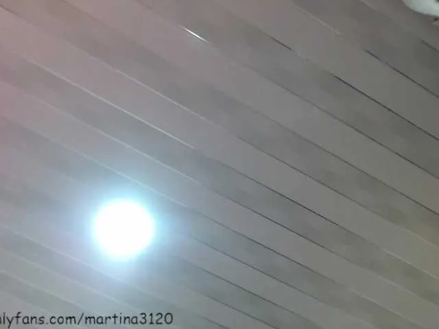 Live sex webcam photo for Martina1369 #290974035