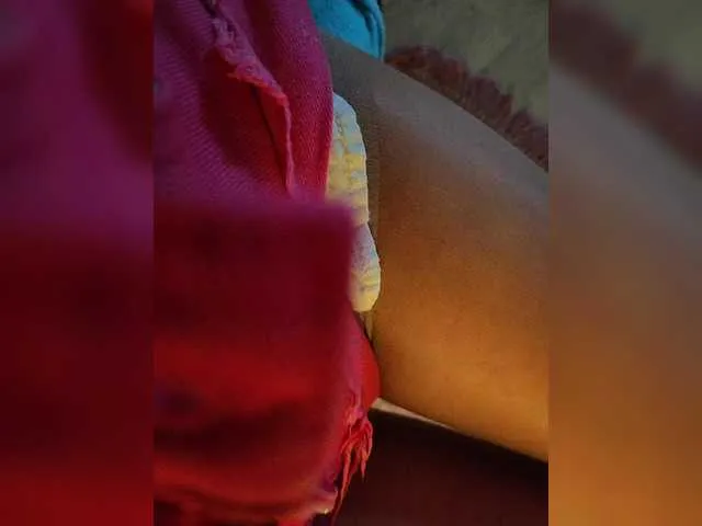 Live sex webcam photo for Marussiaa #290749185