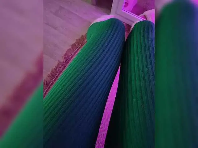 Live sex webcam photo for Marussiaa #290763409