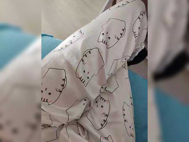 Live sex webcam photo for Marussiaa #291679970