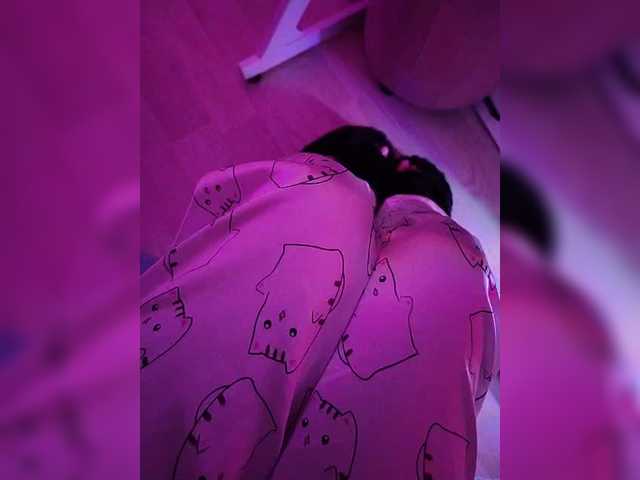 Live sex webcam photo for Marussiaa #291782756