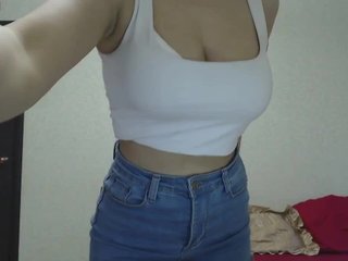 Live sex webcam photo for MaryDarlin #186192845