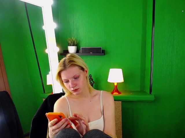 Live sex webcam photo for MaryFlex #274382463