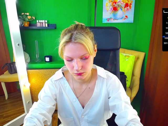 Live sex webcam photo for MaryFlex #275971910