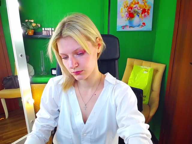 Live sex webcam photo for MaryFlex #275973804