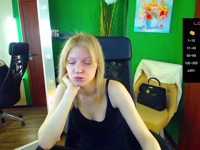 Live sex webcam photo for MaryFlex #276673197
