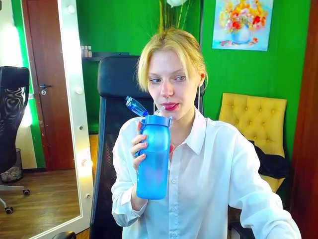 Live sex webcam photo for MaryFlex #276689634