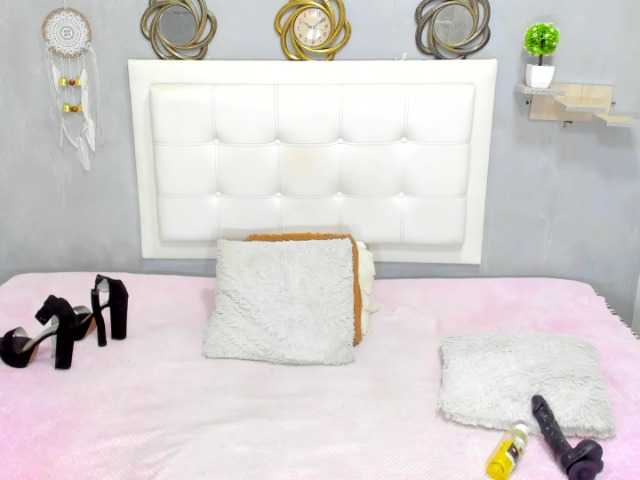 Live sex webcam photo for MaryGaby #273509132