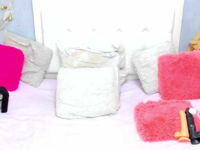 Live sex webcam photo for MaryGaby #274620661