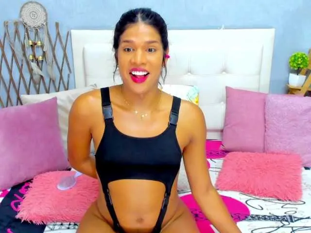 Live sex webcam photo for MaryGaby #276103462