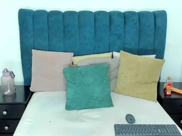 Live sex webcam photo for MaryGaby #276630734