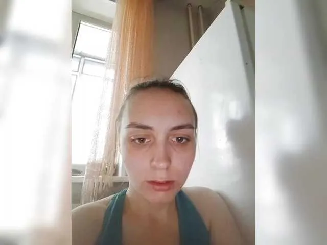 Live sex webcam photo for MaryGoodwin #278305923