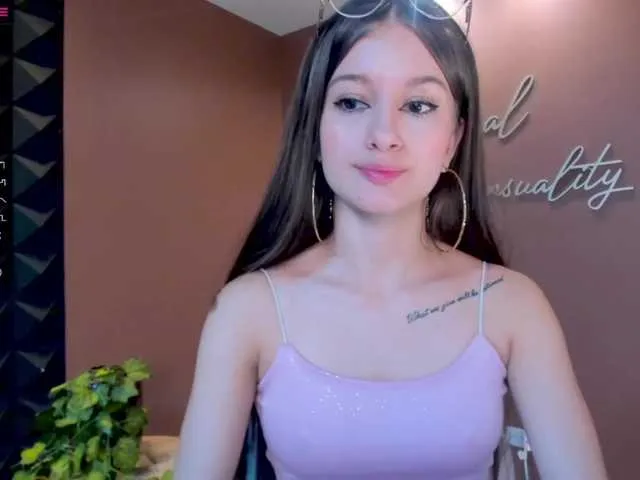 Live sex webcam photo for MaryLewis #273119533