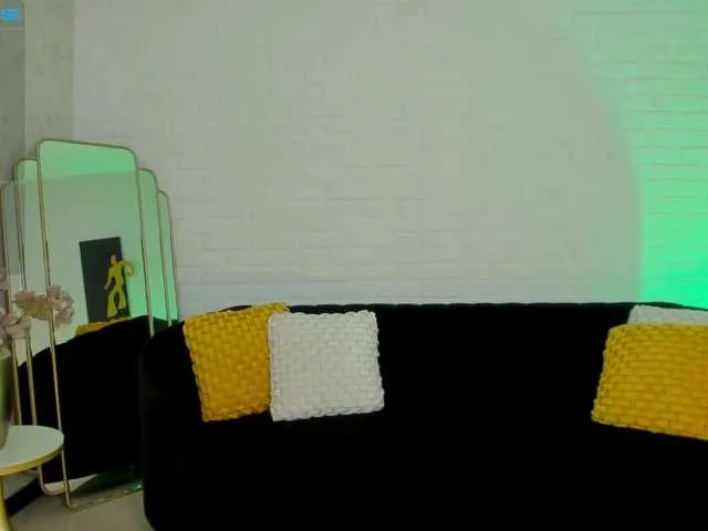 Live sex webcam photo for MaryLewis #276006810