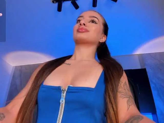 Live sex webcam photo for MaryLewis #277414874