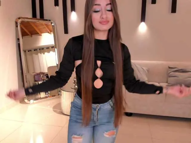 Live sex webcam photo for MaryLewis #277644696