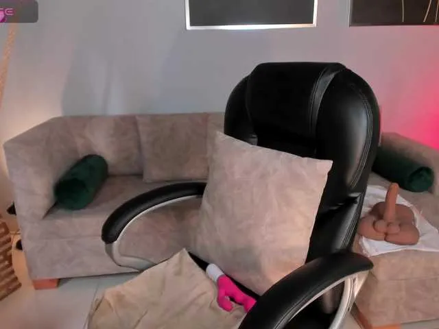 Live sex webcam photo for MaryLewis #281220254