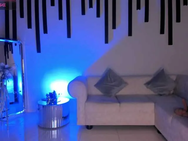 Live sex webcam photo for MaryLewis #288070789