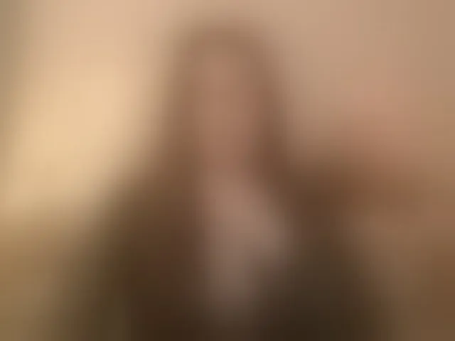 Live sex webcam photo for MaryMalory11 #293087933