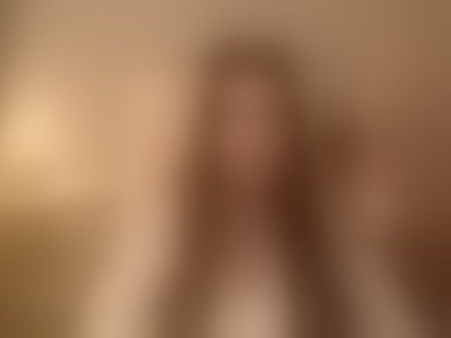 Live sex webcam photo for MaryMalory11 #294214128