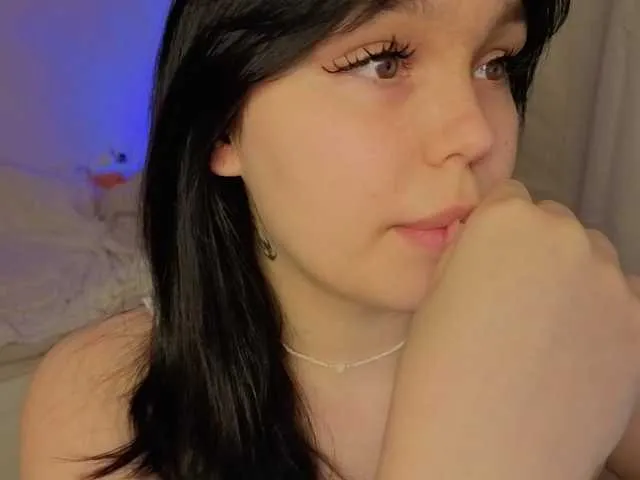 Live sex webcam photo for MaryMayven #292246480