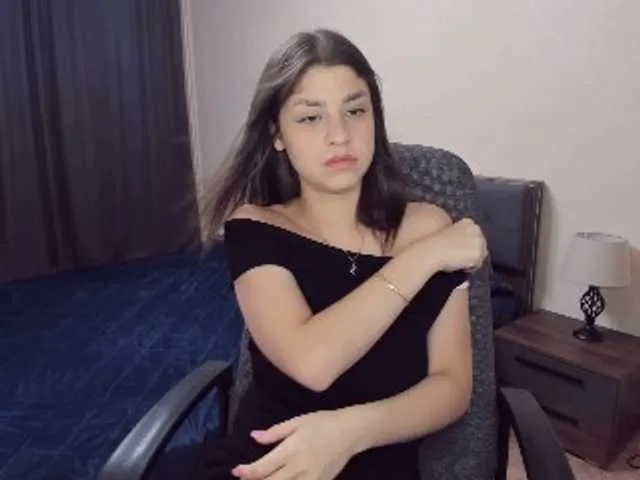 Live sex webcam photo for MarySummer #275575257