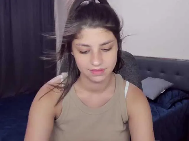 Live sex webcam photo for MarySummer #275959988