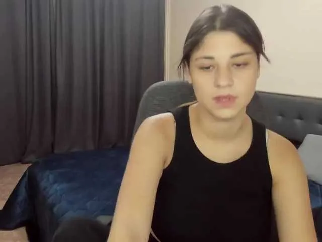 Live sex webcam photo for MarySummer #276139188