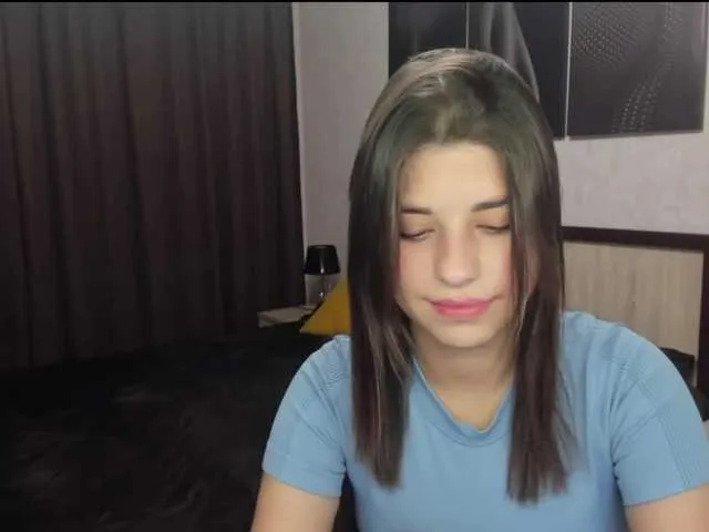 Live sex webcam photo for MarySummer #276270028