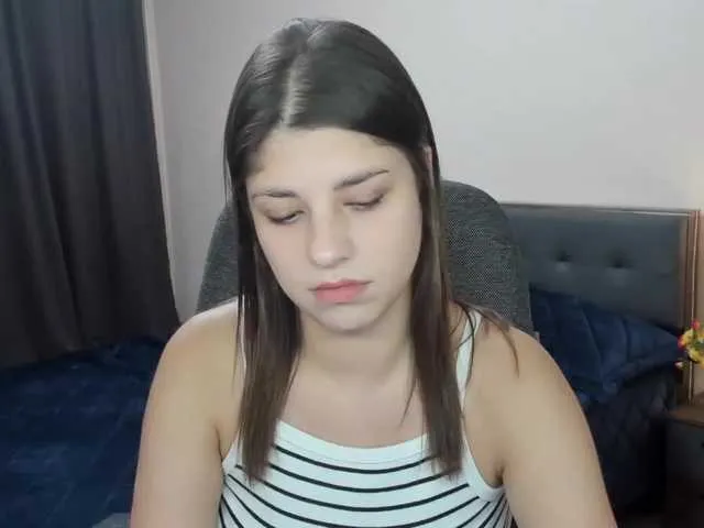 Live sex webcam photo for MarySummer #276293650