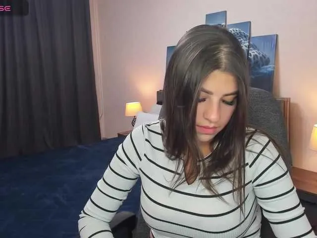 Live sex webcam photo for MarySummer #290481716